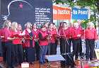 24.September 2005: Fest der Solidarit�t am Rotkreuzplatz