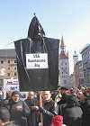 18.M�rz 2006: STOPPT DEN DROHENDEN KRIEG GEGEN DEN IRAN - Kundgebung